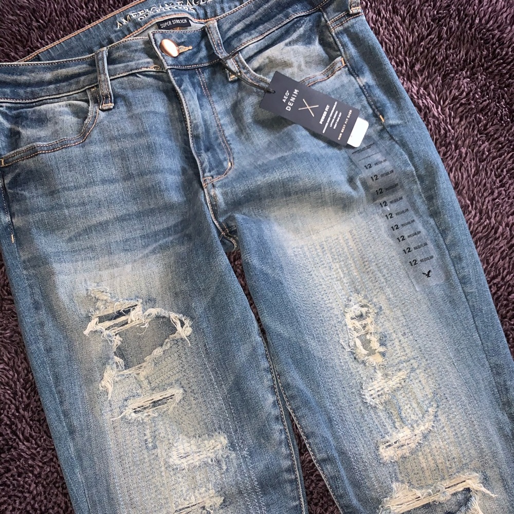 Brand New American Eagle Ripped Jeans Size 12